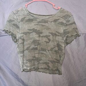 American Eagle Outfitters Camo Crop Top